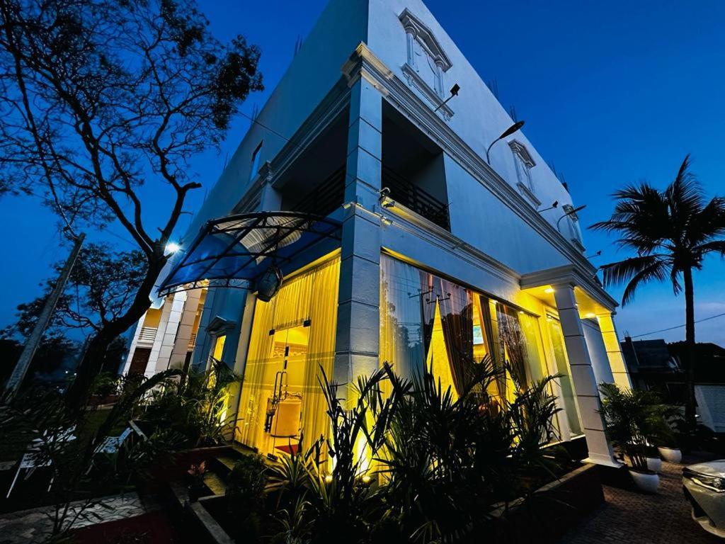 Hotel Northway Vavuniya Exterior foto