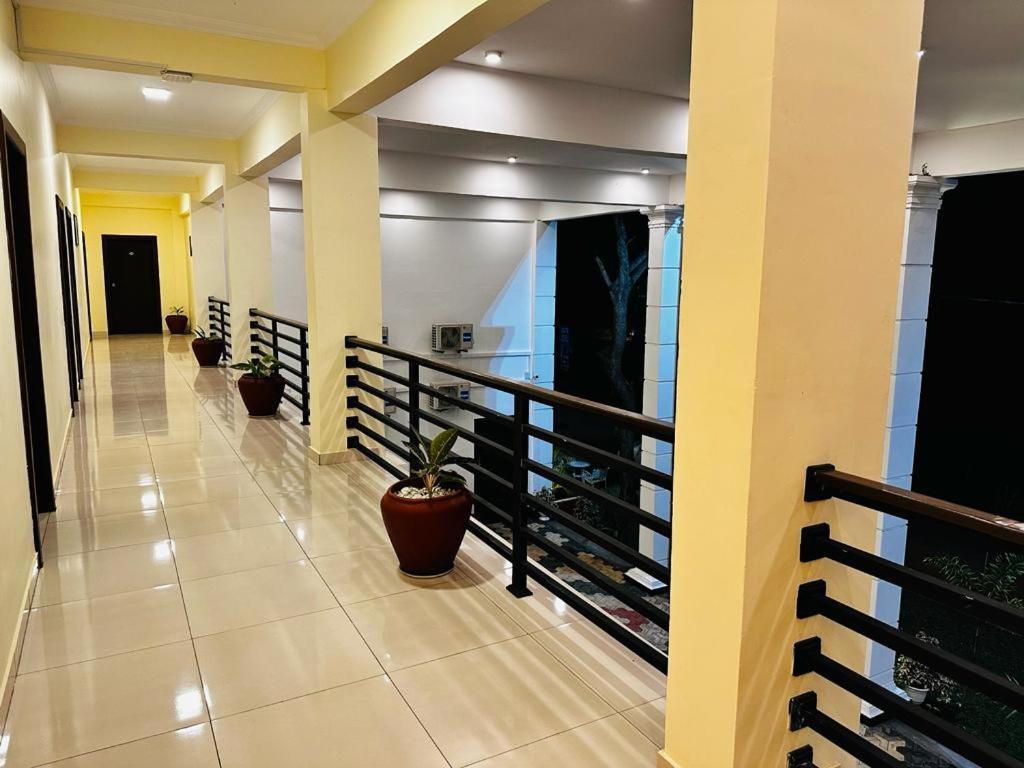 Hotel Northway Vavuniya Exterior foto